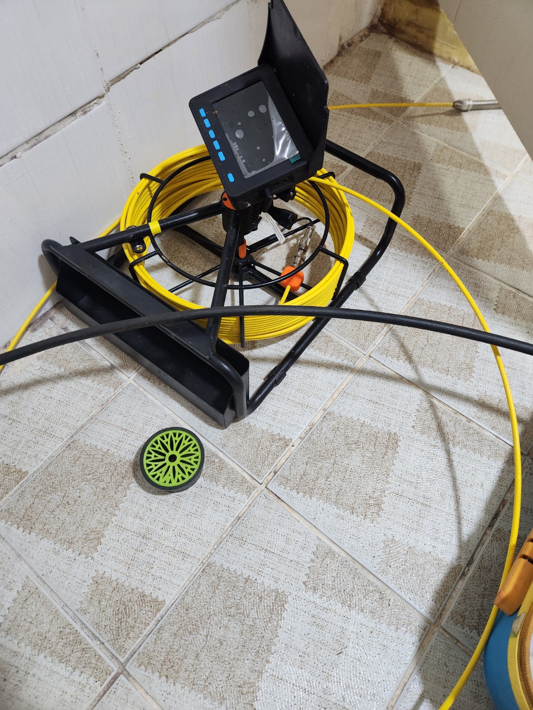  화장실 물새는 현상과 벽 물샘 누수탐지 시흥 아파트 방문건