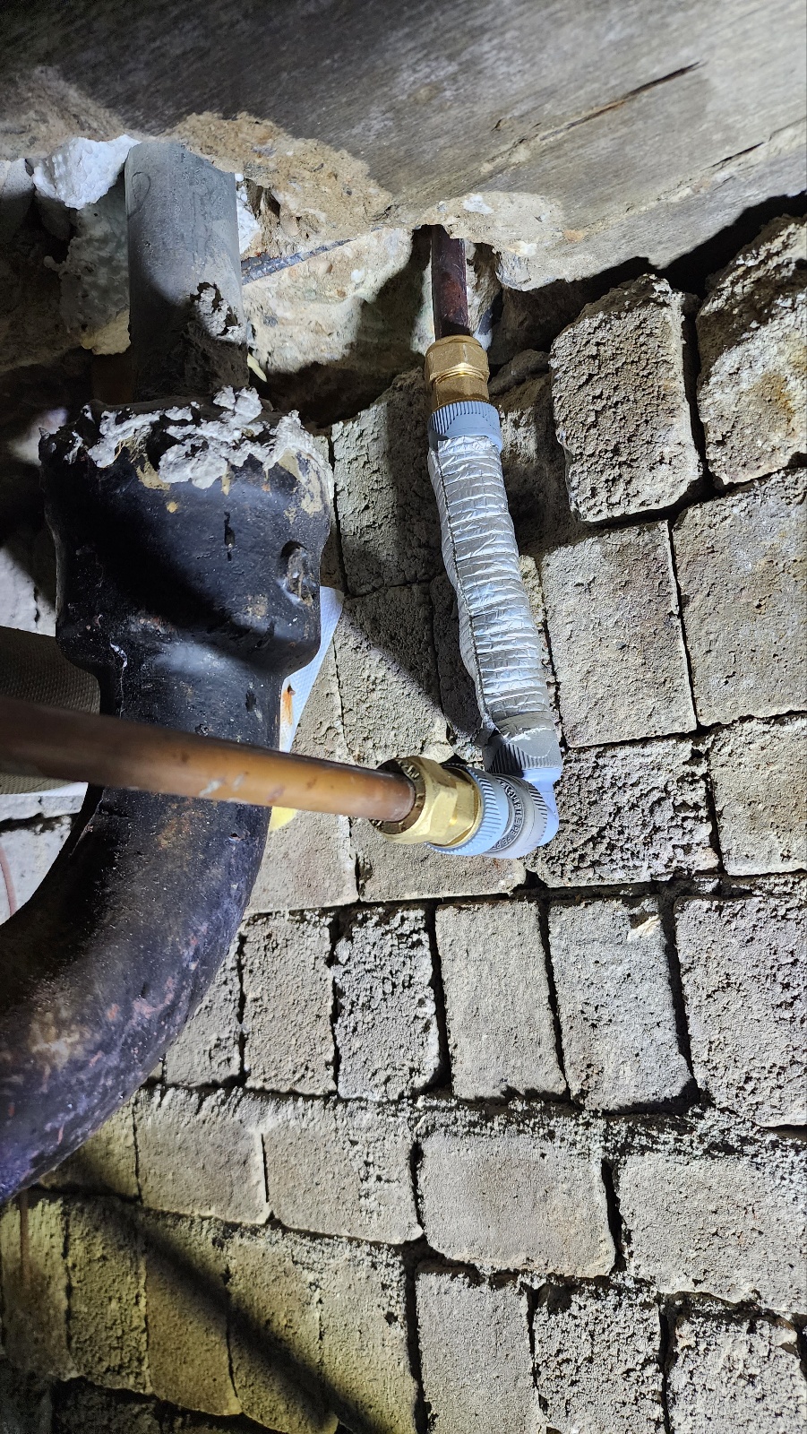 영등포 싱크대 바닥 젖음 문제, 누수탐지로 해결 사례