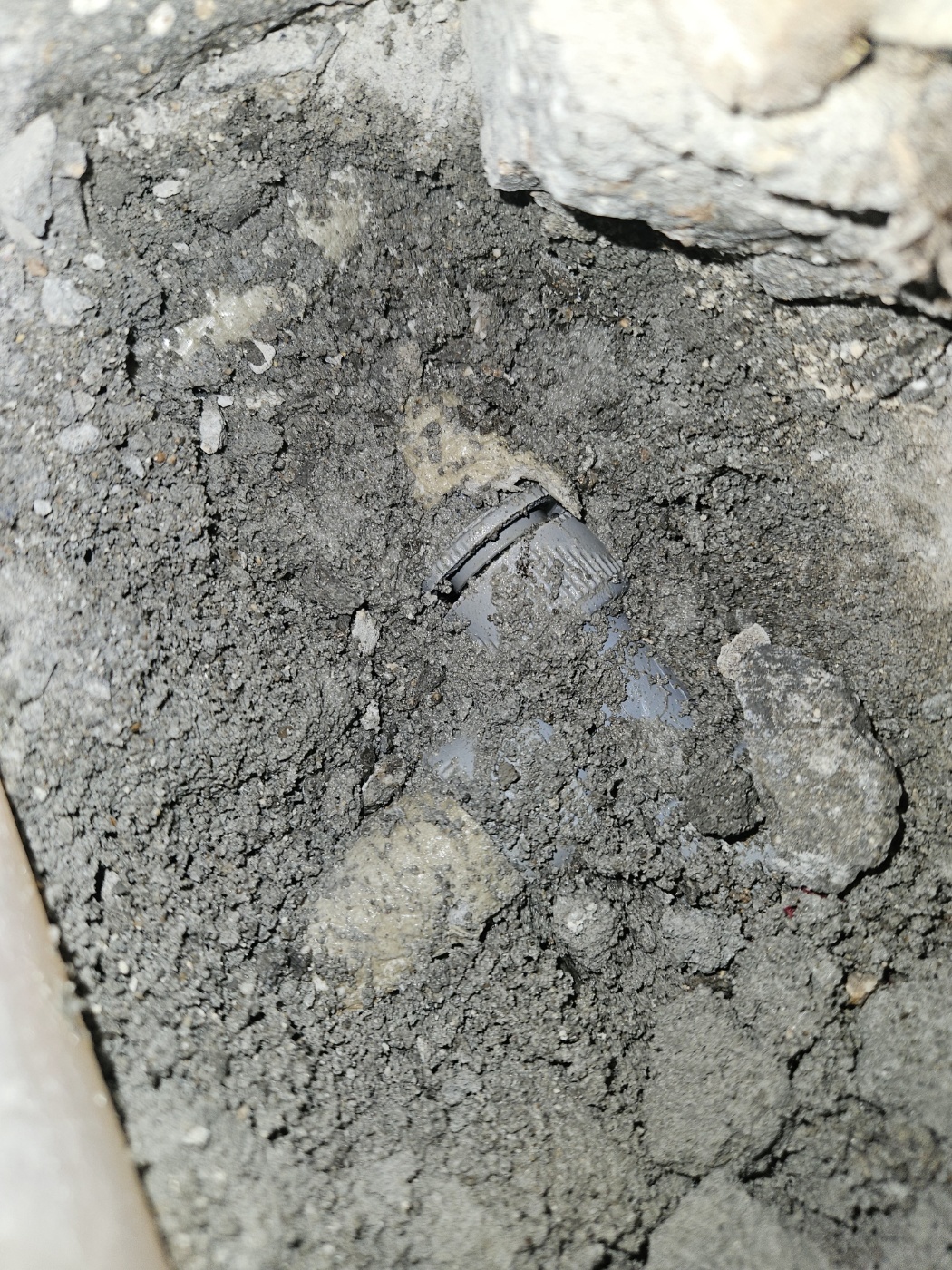 강동구 천호동 빌라 건물 누수 피해 탐지업체 보수 공사 완료